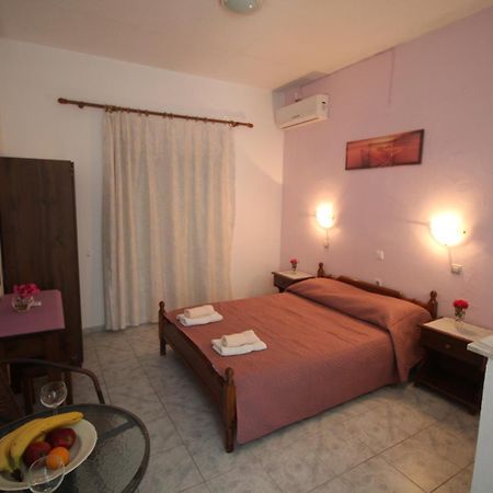 Tony'S Apartments Agios Georgios  Dış mekan fotoğraf