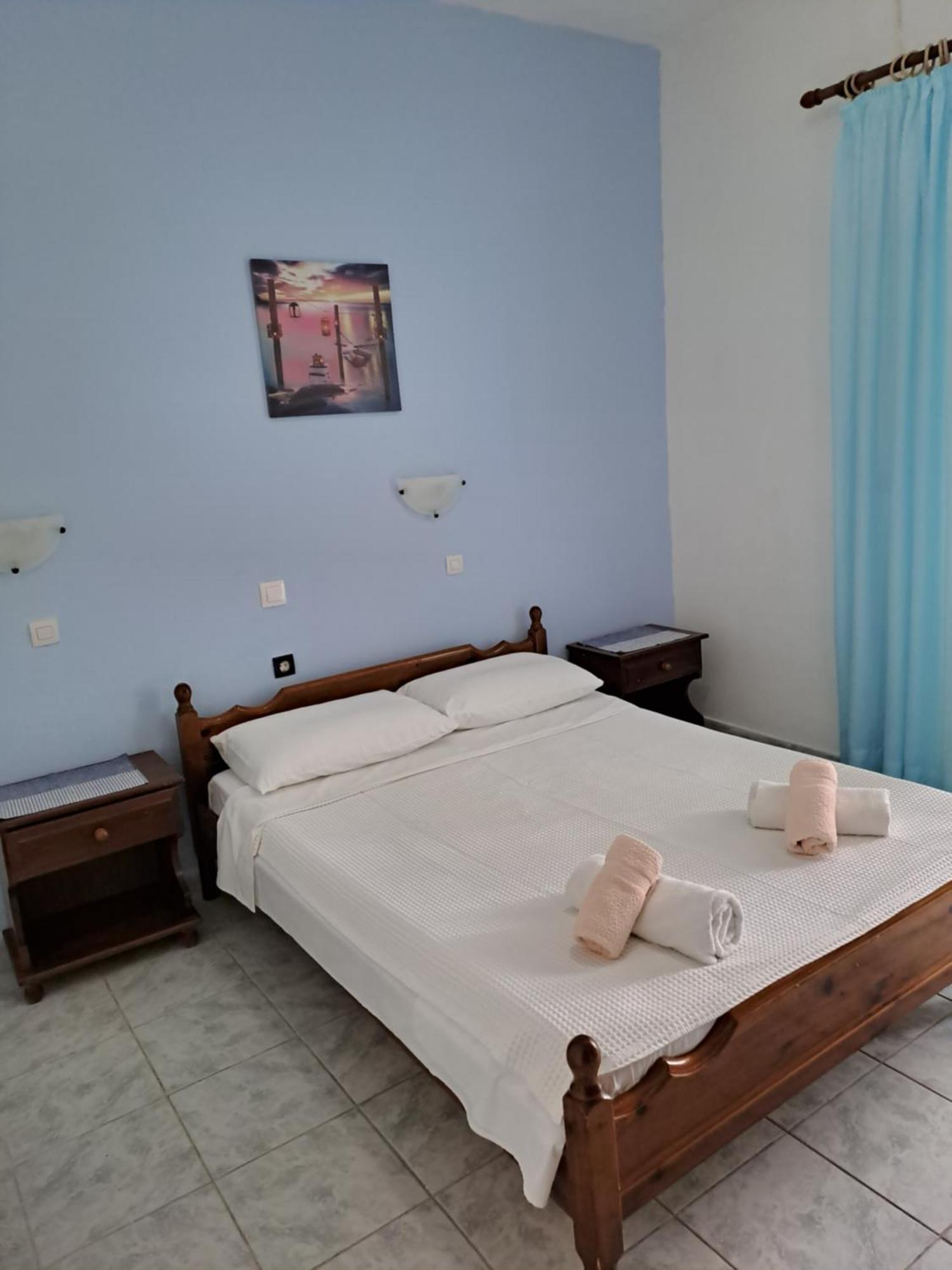 Tony'S Apartments Agios Georgios  Dış mekan fotoğraf