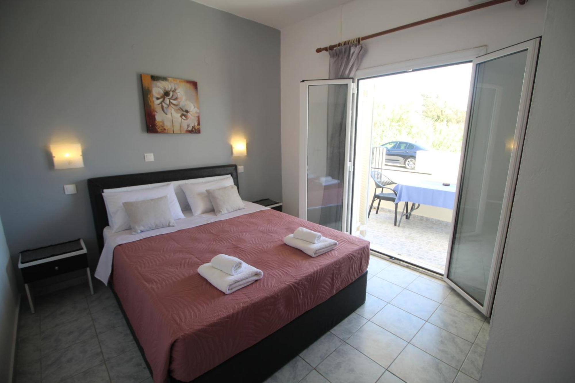Tony'S Apartments Agios Georgios  Dış mekan fotoğraf