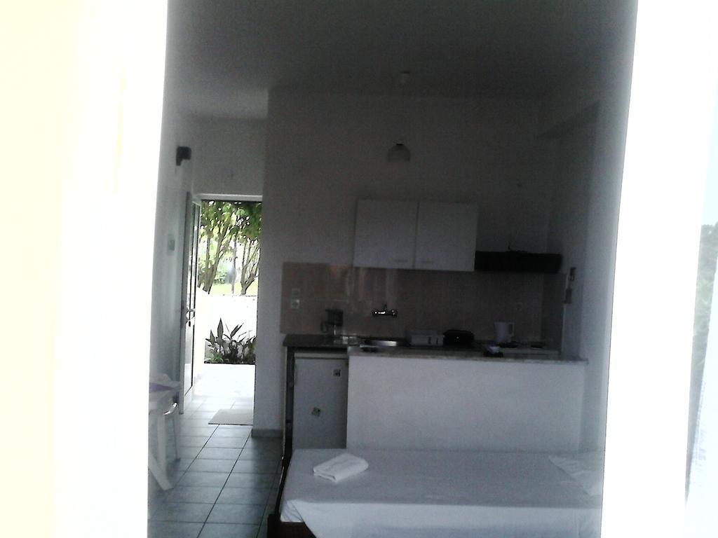 Tony'S Apartments Agios Georgios  Dış mekan fotoğraf