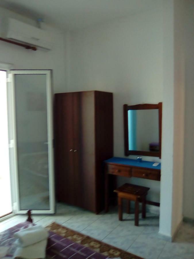 Tony'S Apartments Agios Georgios  Dış mekan fotoğraf